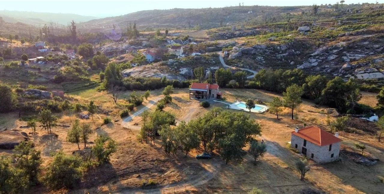 Apartamento Quinta Da Adarnela Lagares da Beira Exterior foto